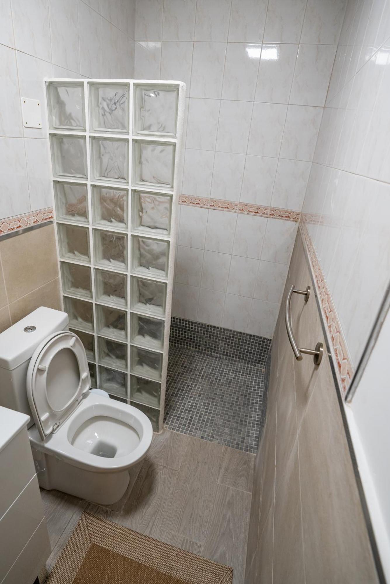 Casa Julio - Alcala Complete Coastal Retreat - Entire Apartment - 3 Min Walk From The Ocean - Shared Entrance With Host Екстериор снимка