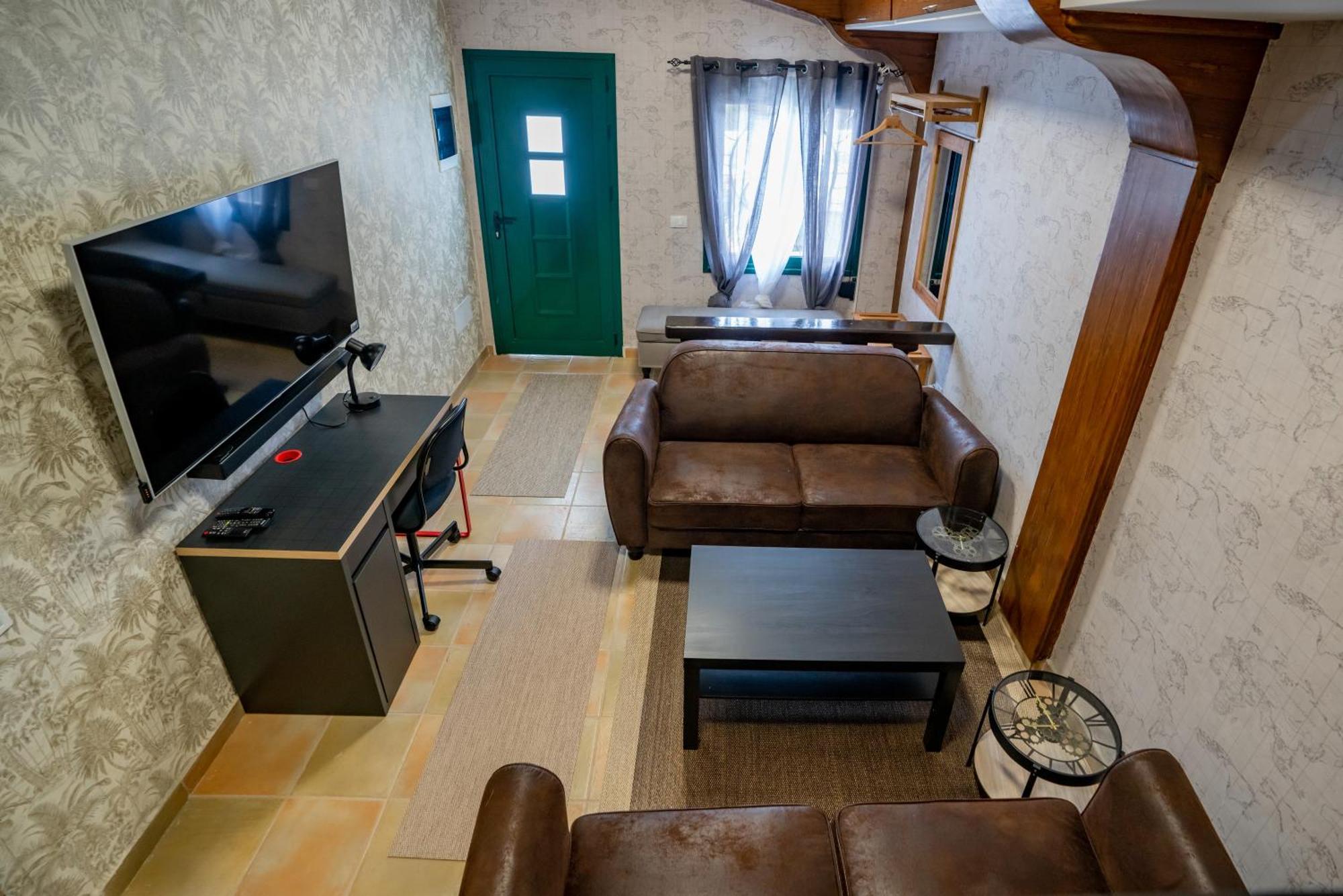 Casa Julio - Alcala Complete Coastal Retreat - Entire Apartment - 3 Min Walk From The Ocean - Shared Entrance With Host Екстериор снимка